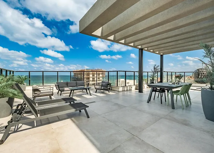 Pool & Jacuzzi Seaview Penthouse By Sea N\' Rent