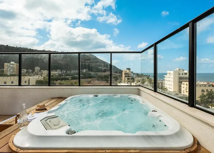 Pool & Jacuzzi Seaview Penthouse By Sea N\' Rent