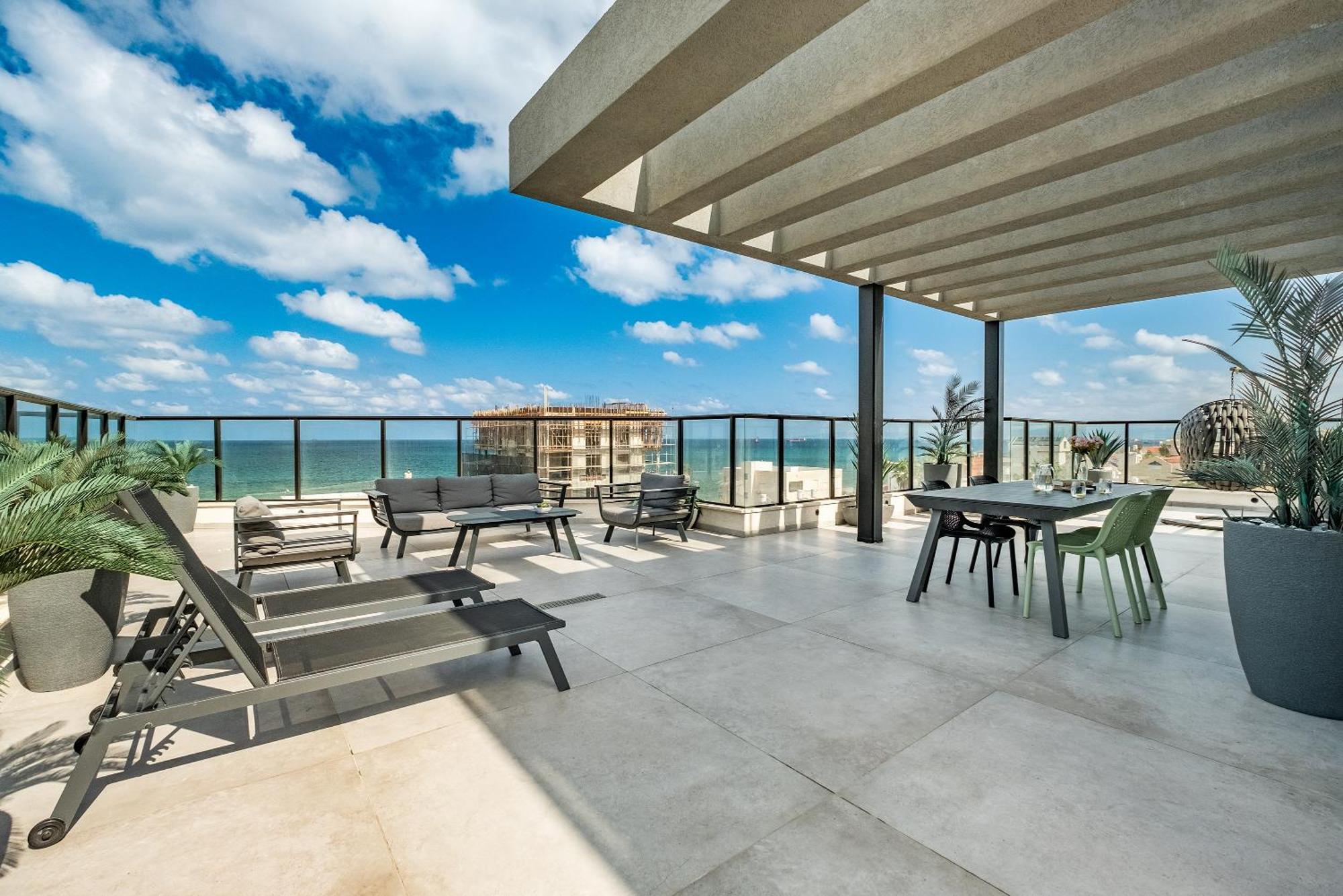 Pool & Jacuzzi Seaview Penthouse By Sea N' Rent דירה