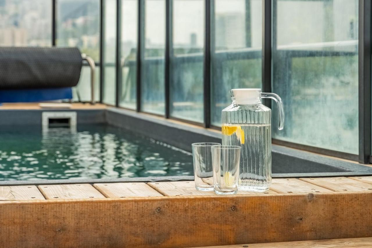 Pool & Jacuzzi Seaview Penthouse By Sea N' Rent Haïfa
